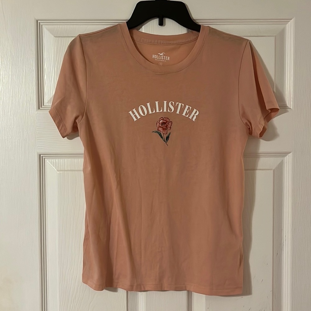 Hollister, size medium